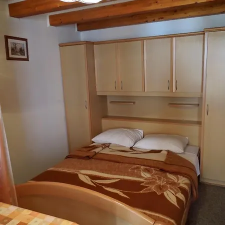 Appartement Dobranic *